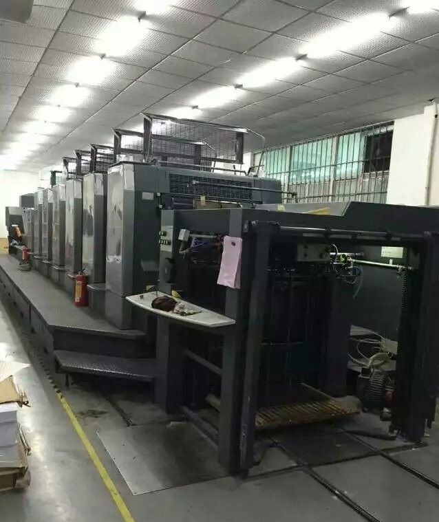 Large offset press, two-operator crew
