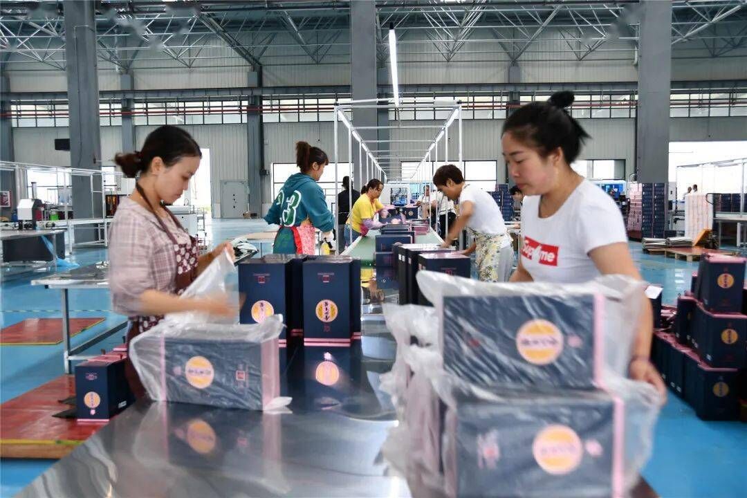 Liquor packaging box line