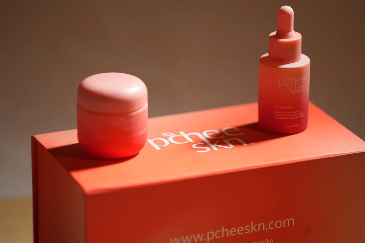 Custom Skincare Gift Set Box — Pchee packaging photo 8