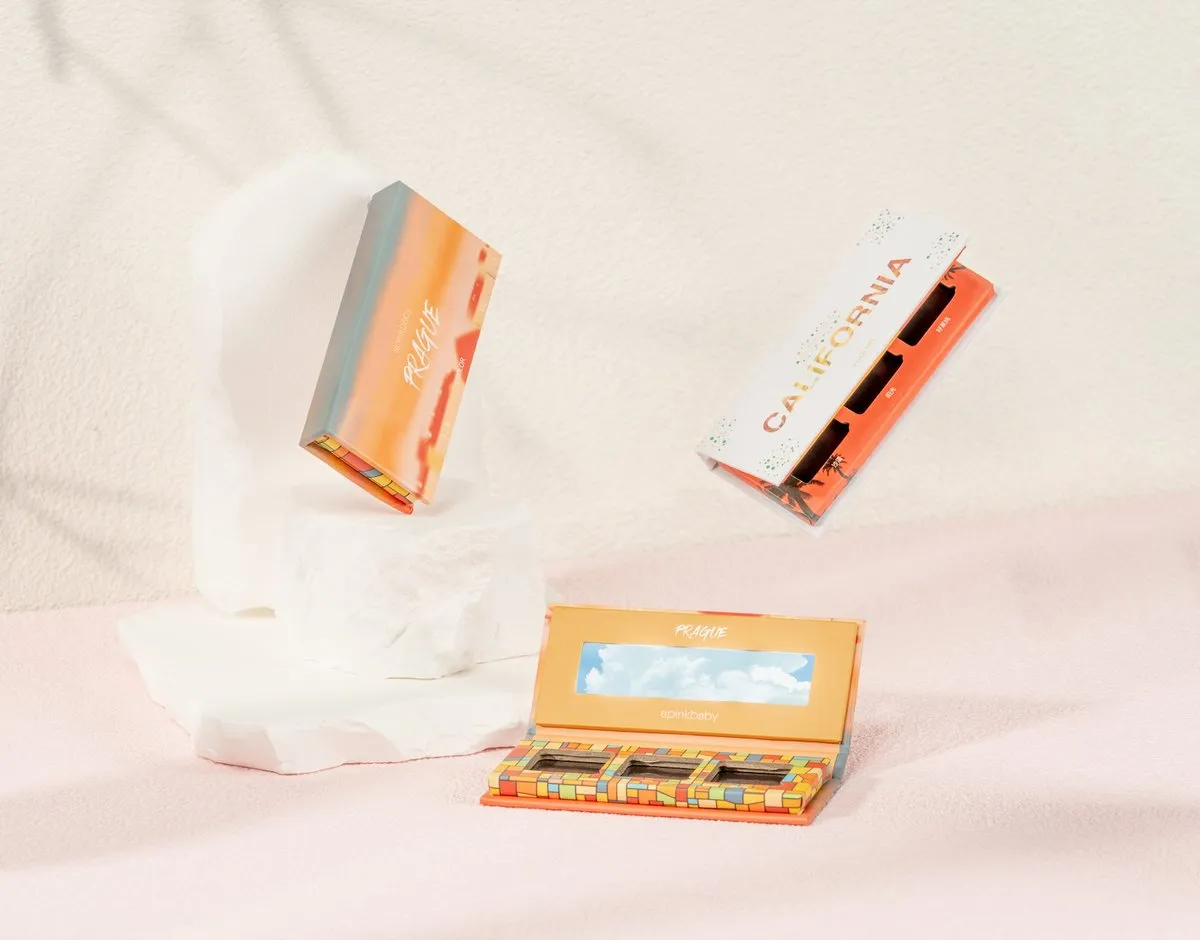 Custom Eyeshadow Palette Box — A Pink Baby packaging photo 2