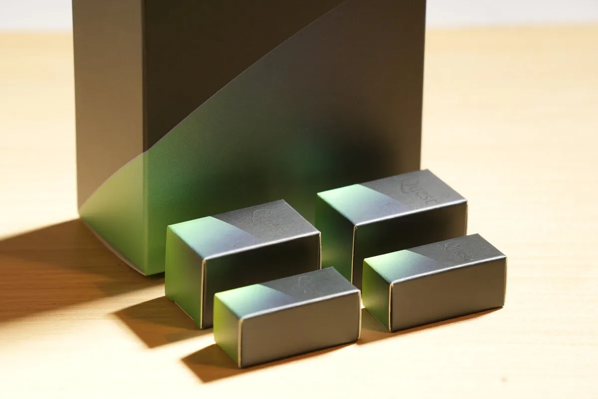 Custom Tuck Box — Quest packaging photo 3